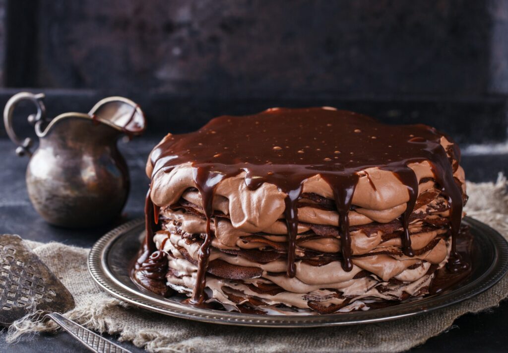 Chocolate cake from chocolate pancakes